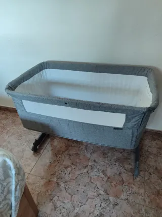 Minicuna colecho Kinderkraft + sábanas + edredón