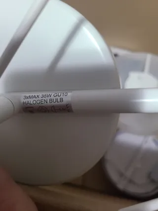 Aplique 3 focos blanco + 3 bombillas regalo