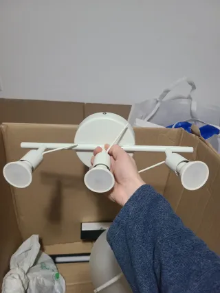 Aplique 3 focos blanco + 3 bombillas regalo