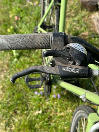 Bicicleta BH antigua verde