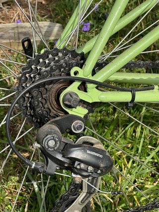 Bicicleta BH antigua verde