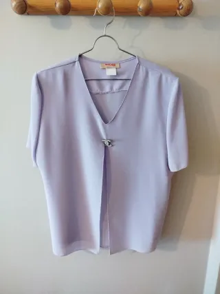 Conjunto lila falda y blusa