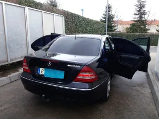 Mercedes-Benz Clase C 2005