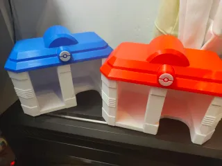 Dispensador de fundas Pokémon