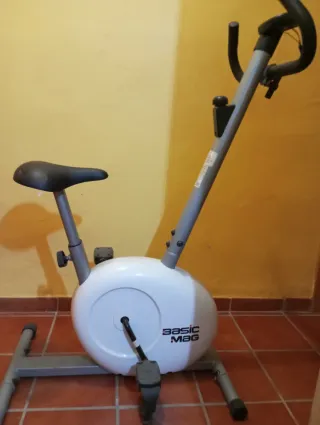 Bicicleta Estática Basic Mag