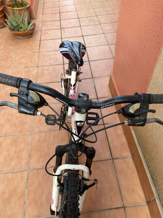 Bicicleta niña B-PRO