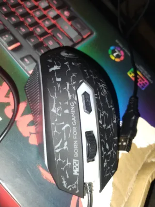 Mando PS4 Rojo + Teclado + Ratón+ cascos + alfombr