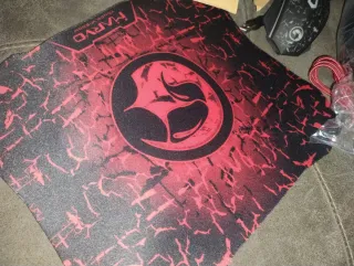 Mando PS4 Rojo + Teclado + Ratón+ cascos + alfombr