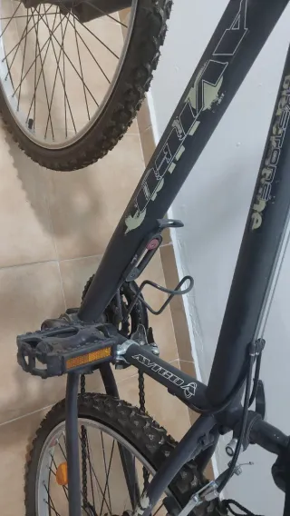 Bicicleta de Montaña Negra