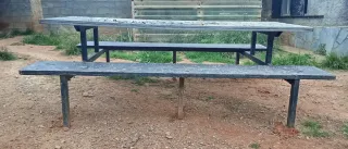 Mesa y bancos exterior 3m x 2m