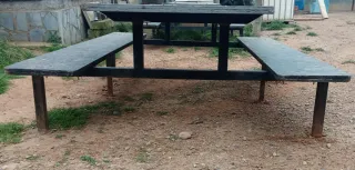 Mesa y bancos exterior 3m x 2m