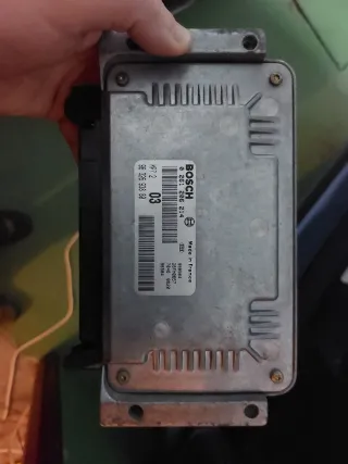 Centralita Bosch Citroen Saxo VTS 9632693880