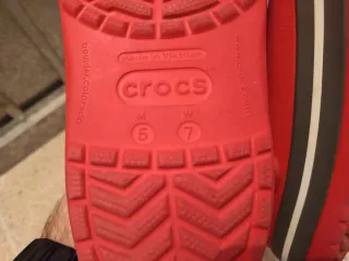Zuecos Crocs Rojos Talla M 6 / W 7