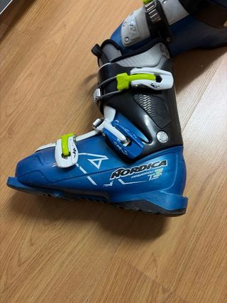 Pack Esquí: Botas, Esquís y Bastones