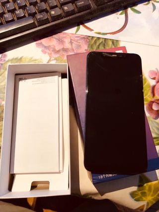 Xiaomi Mi 8 128GB 6GB RAM