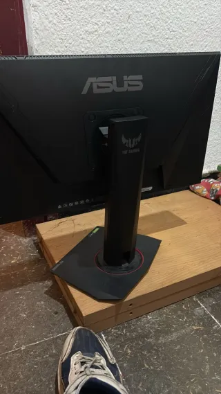 Pantalla Asus con golpe