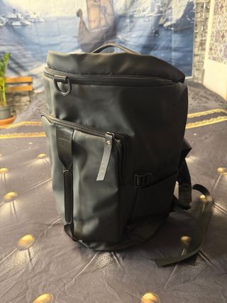 Mochila deportiva gym y viaje negra