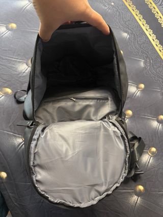 Mochila deportiva gym y viaje negra