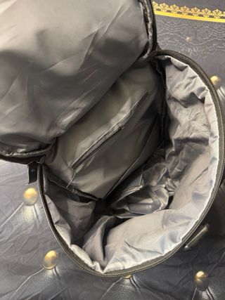 Mochila deportiva gym y viaje negra