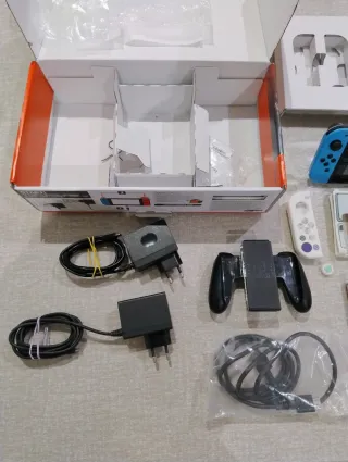 Nintendo Switch Como Nueva Azul/Rojo