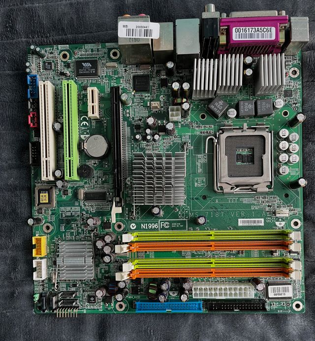 Placa Base MSI MS-7187 Ver: 1.A (Medion MT-7)