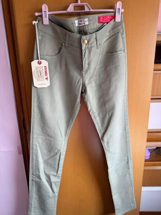 Pantalón MET