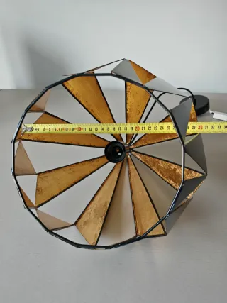 Lámpara de techo geométrica negra y dorada