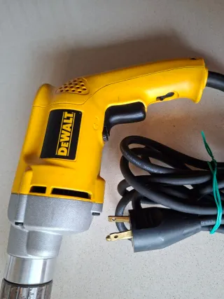 Taladro DeWalt Eléctrico con Cable