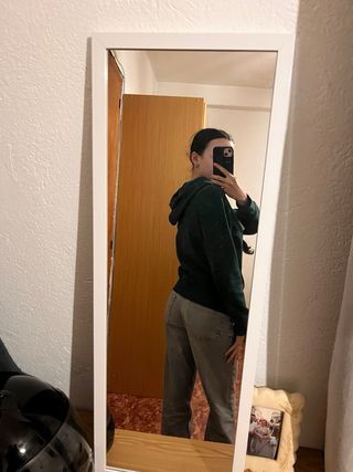 Chaqueta deportiva verde con cremallera