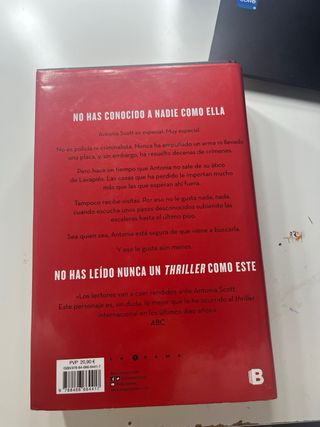 Reina Roja / Red Queen (LA TRILOGÍA REINA ROJA)...