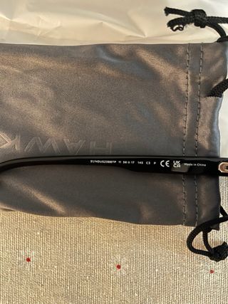 Gafas de sol Hawkers Dust negras sin estrenar