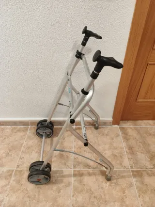 Andador Forta AIR , personas mayores