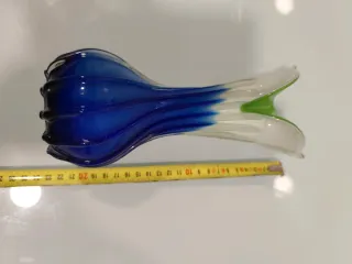 Jarrón de cristal azul, verde y blanco