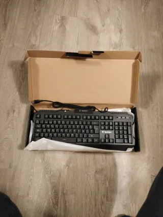 Teclado Gaming Tempest K8 Dragon RGB