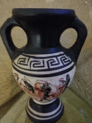 Vasetto decorato stile greco