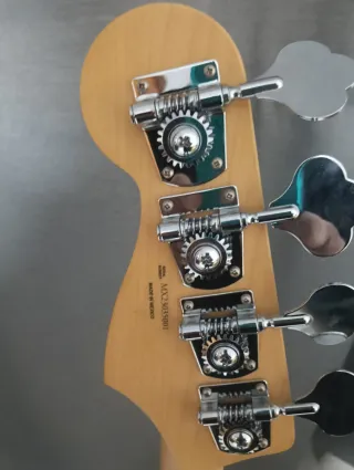 Bajo Fender México Jazz Bass