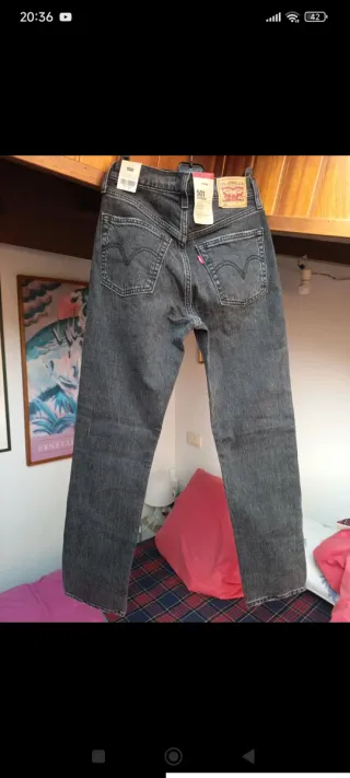 Levi's 501 Jeans negro desgastado W25 L30.