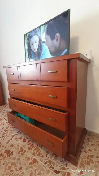 Cómoda de madera maciza CEREZO