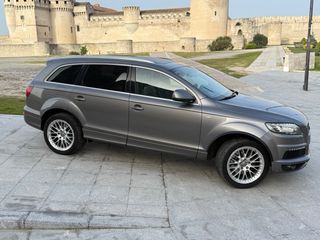 Audi Q7 2011