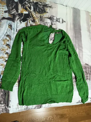 Jersey verde con lazada