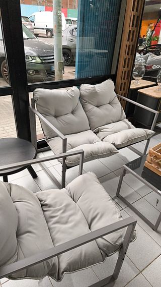 Conjunto Muebles Exterior Roma: Sofá, Mesa y 2 Sil