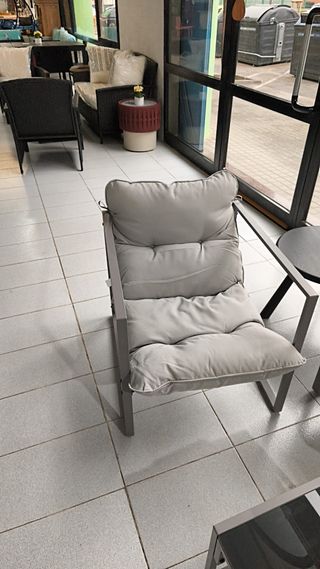 Conjunto Muebles Exterior Roma: Sofá, Mesa y 2 Sil