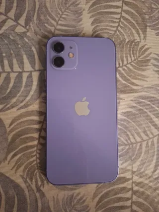 iPhone 12 Morado