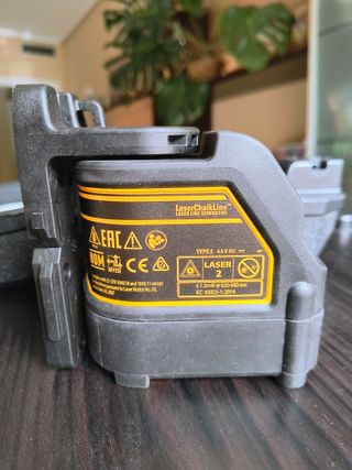 Nivel Láser DeWALT DW088K - NUEVO