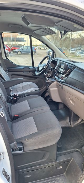 Ford Transit Custom 9 Plazas 2018