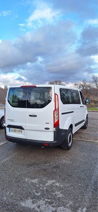 Ford Transit Custom 9 Plazas 2018