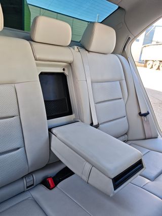 Mercedes E 300 Hybrid Plus 231cv