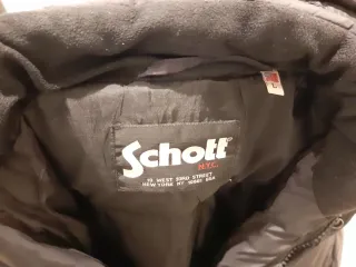 Abrigo invierno Schott negro