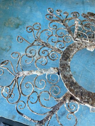 Aplique de forja decorativo