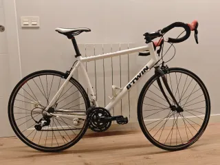 Bicicleta BTWIN Triban 3 Aluminio Talla 60 (L-XL)